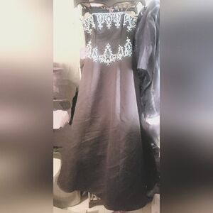 Formal gown size medium floor length never worn